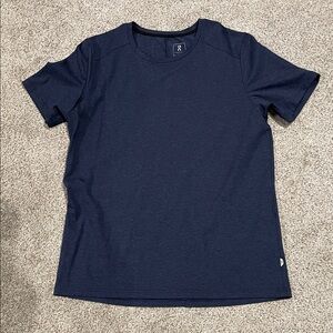 On Cloud Men's Navy Blue T-Shirt